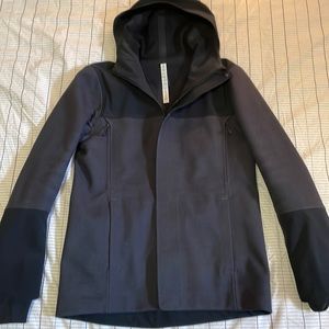 Lululemon coat, size S